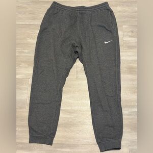 Nike Men’s Charcoal Sweatpants
